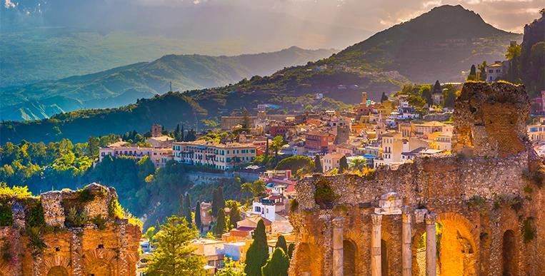 Escorted-Holiday-in-Sicily-with-the-Jolly-Dollies-Taormina