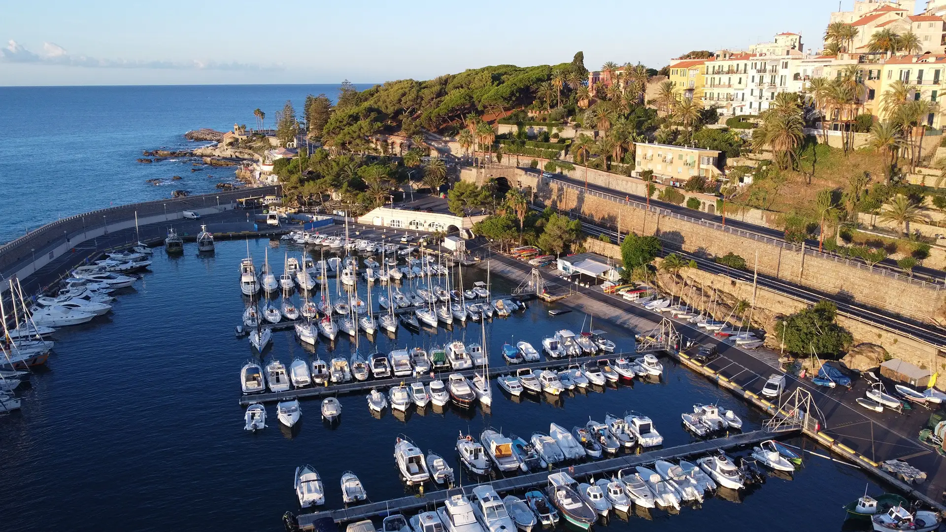Walking in the Italian Riviera & Monte Carlo