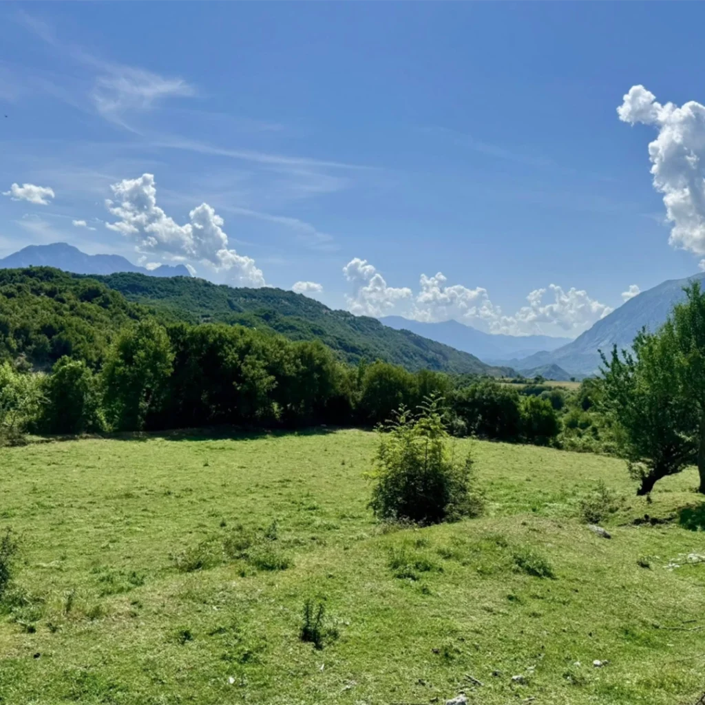 gallery image 3 - walking in albania